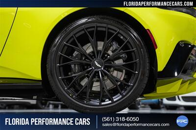 2023 Aston Martin Vantage V8   - Photo 12 - Riviera Beach, FL 33407