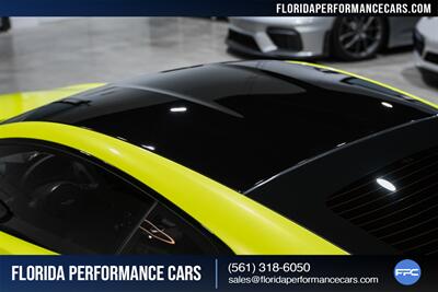 2023 Aston Martin Vantage V8   - Photo 61 - Riviera Beach, FL 33407