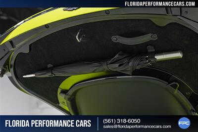 2023 Aston Martin Vantage V8   - Photo 46 - Riviera Beach, FL 33407