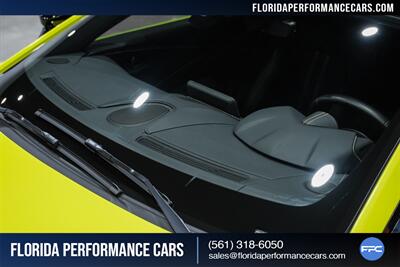 2023 Aston Martin Vantage V8   - Photo 17 - Riviera Beach, FL 33407