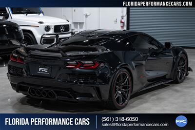 2023 Chevrolet Corvette Z06   - Photo 6 - Riviera Beach, FL 33407