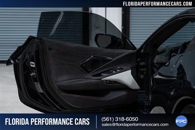 2023 Chevrolet Corvette Z06   - Photo 22 - Riviera Beach, FL 33407