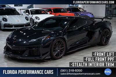 2023 Chevrolet Corvette Z06   - Photo 2 - Riviera Beach, FL 33407