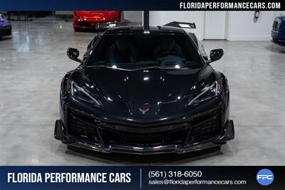 2023 Chevrolet Corvette Z06   - Photo 9 - Riviera Beach, FL 33407