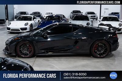 2023 Chevrolet Corvette Z06   - Photo 3 - Riviera Beach, FL 33407