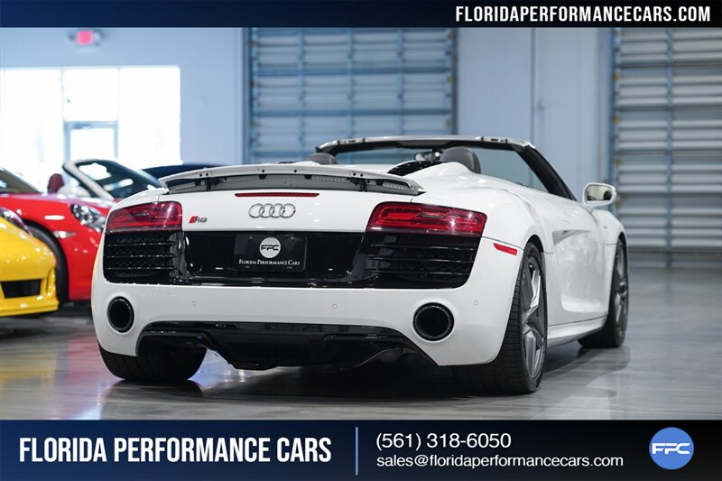 2014 Audi R8 5.2 quattro Spyder   - Photo 8 - Riviera Beach, FL 33407