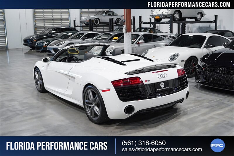 2014 Audi R8 5.2 quattro Spyder   - Photo 4 - Riviera Beach, FL 33407