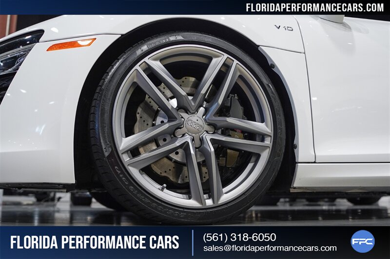 2014 Audi R8 5.2 quattro Spyder   - Photo 41 - Riviera Beach, FL 33407