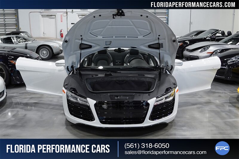 2014 Audi R8 5.2 quattro Spyder   - Photo 35 - Riviera Beach, FL 33407