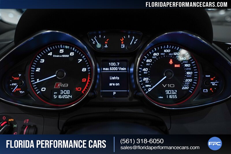 2014 Audi R8 5.2 quattro Spyder   - Photo 19 - Riviera Beach, FL 33407