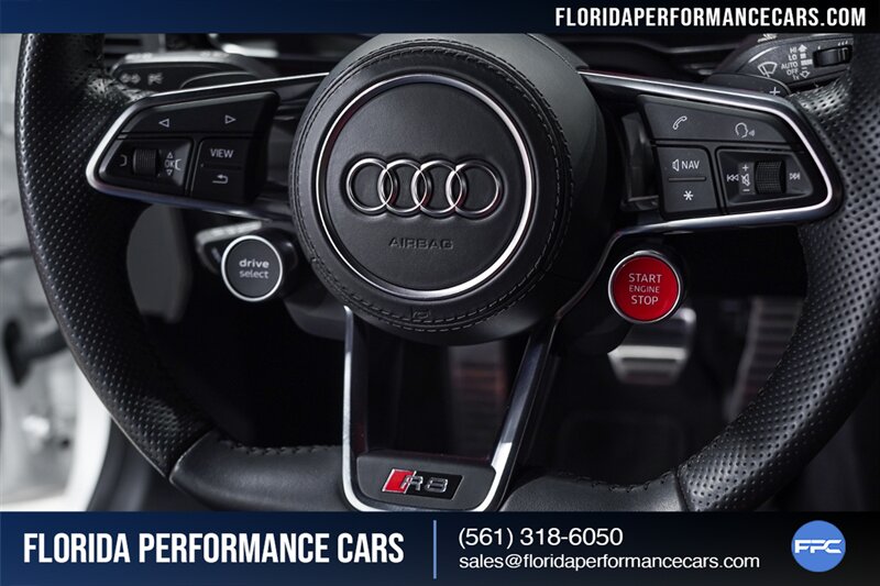 2018 Audi R8 5.2 V10 RWS   - Photo 47 - Riviera Beach, FL 33407