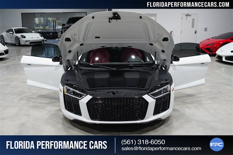 2018 Audi R8 5.2 V10 RWS   - Photo 37 - Riviera Beach, FL 33407