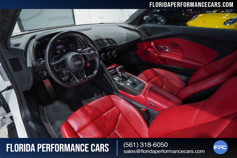 2018 Audi R8 5.2 V10 RWS   - Photo 19 - Riviera Beach, FL 33407