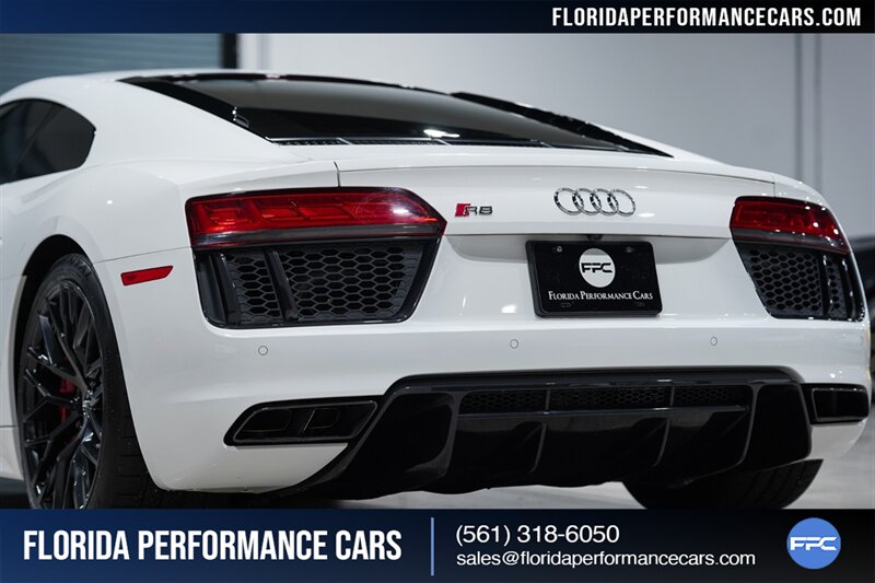 2018 Audi R8 5.2 V10 RWS   - Photo 64 - Riviera Beach, FL 33407