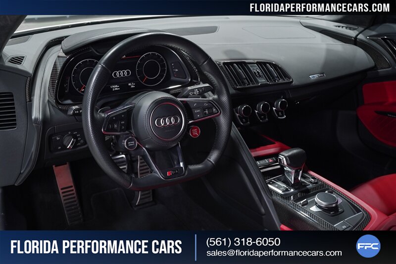 2018 Audi R8 5.2 V10 RWS   - Photo 46 - Riviera Beach, FL 33407