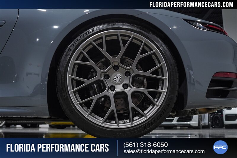 2024 Porsche 911 Carrera   - Photo 12 - Riviera Beach, FL 33407