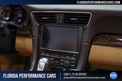 2015 Porsche 911 Turbo S   - Photo 58 - Riviera Beach, FL 33407