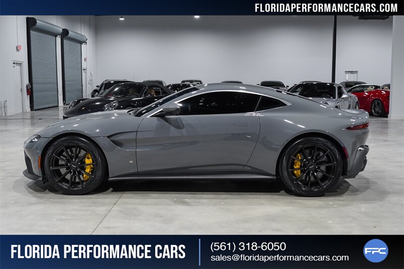 2019 Aston Martin Vantage   - Photo 3 - Riviera Beach, FL 33407