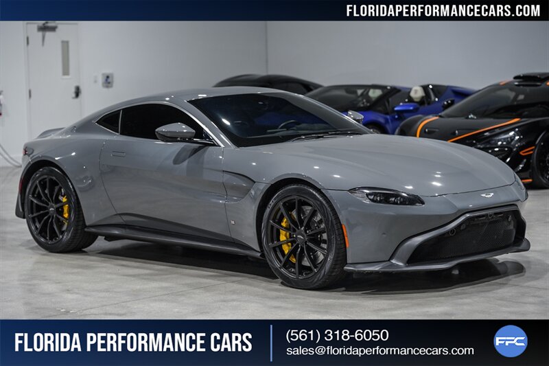 2019 Aston Martin Vantage   - Photo 17 - Riviera Beach, FL 33407