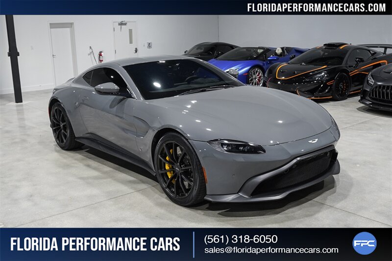 2019 Aston Martin Vantage   - Photo 8 - Riviera Beach, FL 33407