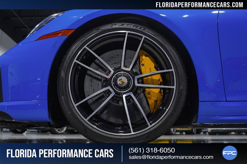 2022 Porsche 911 Turbo S   - Photo 11 - Riviera Beach, FL 33407