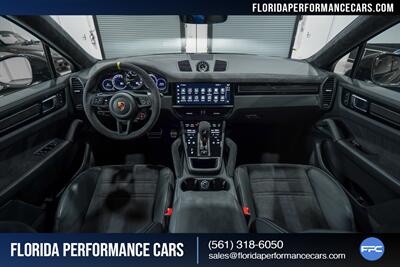 2023 Porsche Cayenne Turbo GT   - Photo 20 - Riviera Beach, FL 33407