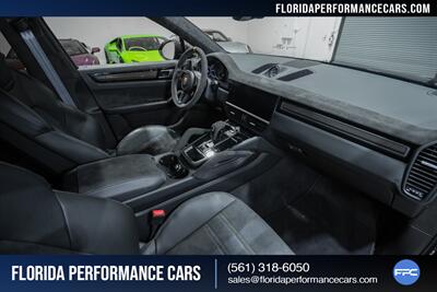2023 Porsche Cayenne Turbo GT - Photo 33 - Riviera Beach, FL 33407
