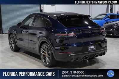 2023 Porsche Cayenne Turbo GT   - Photo 4 - Riviera Beach, FL 33407