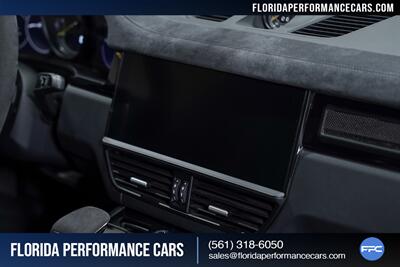 2023 Porsche Cayenne Turbo GT   - Photo 62 - Riviera Beach, FL 33407