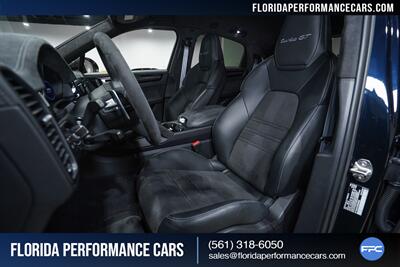 2023 Porsche Cayenne Turbo GT   - Photo 18 - Riviera Beach, FL 33407