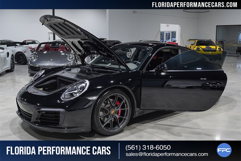 2017 Porsche 911 Carrera S   - Photo 34 - Riviera Beach, FL 33407