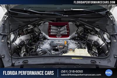 2020 Nissan GT-R 50th Anniversary   - Photo 39 - Riviera Beach, FL 33407