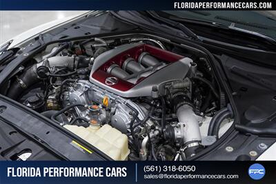 2020 Nissan GT-R 50th Anniversary   - Photo 40 - Riviera Beach, FL 33407
