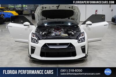 2020 Nissan GT-R 50th Anniversary   - Photo 38 - Riviera Beach, FL 33407