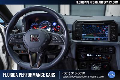 2020 Nissan GT-R 50th Anniversary   - Photo 28 - Riviera Beach, FL 33407