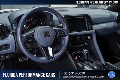 2020 Nissan GT-R 50th Anniversary   - Photo 45 - Riviera Beach, FL 33407