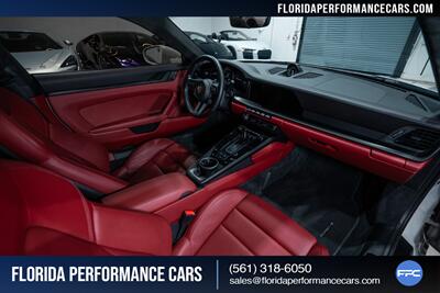 2024 Porsche 911 Carrera GTS   - Photo 29 - Riviera Beach, FL 33407