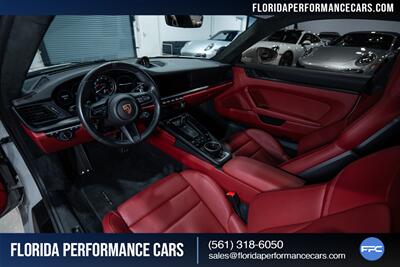 2024 Porsche 911 Carrera GTS   - Photo 18 - Riviera Beach, FL 33407
