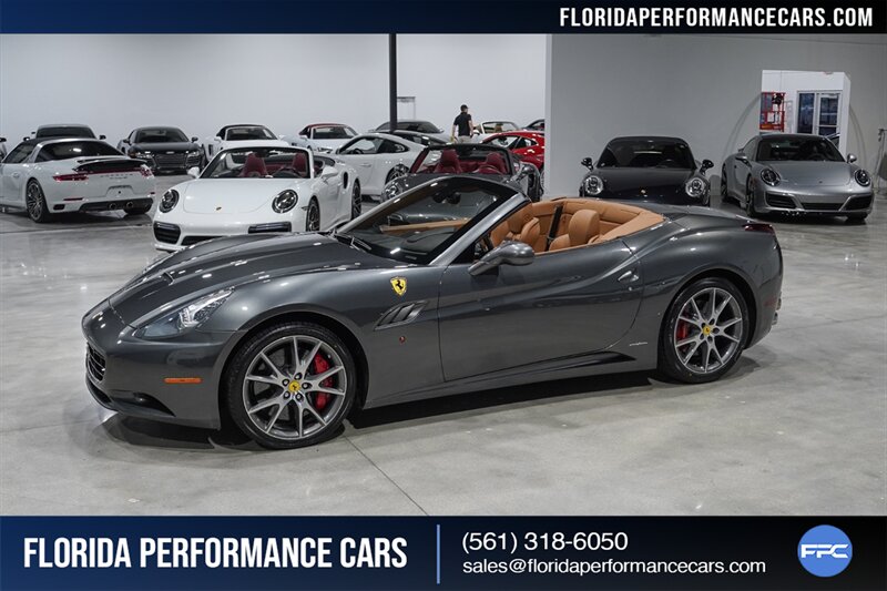 2010 Ferrari California   - Photo 2 - Riviera Beach, FL 33407