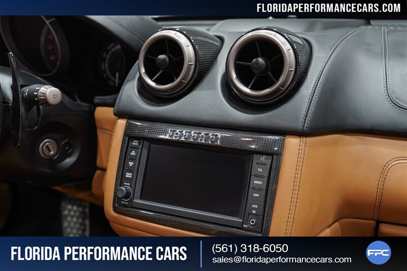 2010 Ferrari California   - Photo 52 - Riviera Beach, FL 33407