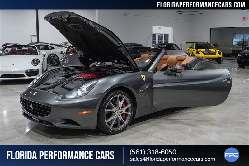 2010 Ferrari California   - Photo 31 - Riviera Beach, FL 33407