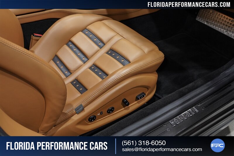 2010 Ferrari California   - Photo 29 - Riviera Beach, FL 33407