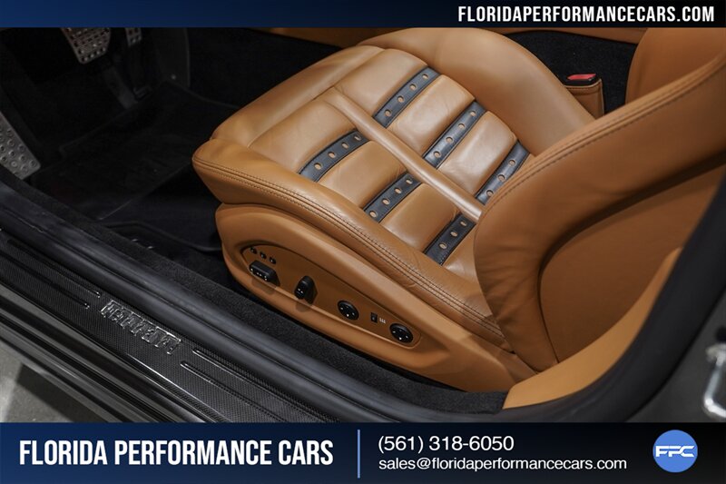 2010 Ferrari California   - Photo 24 - Riviera Beach, FL 33407