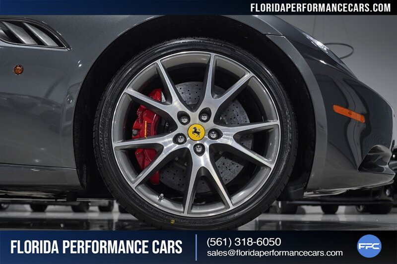 2010 Ferrari California   - Photo 11 - Riviera Beach, FL 33407