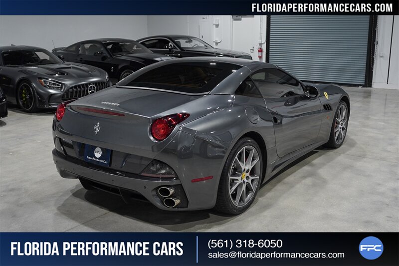 2010 Ferrari California   - Photo 14 - Riviera Beach, FL 33407