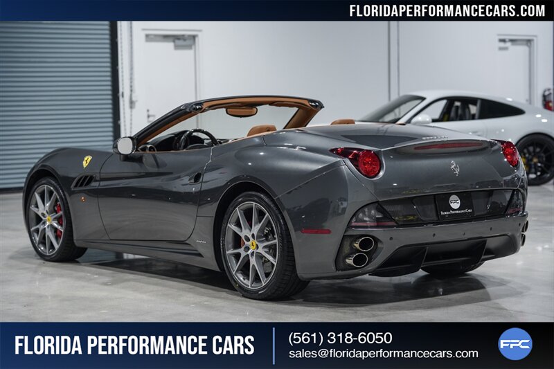 2010 Ferrari California   - Photo 64 - Riviera Beach, FL 33407