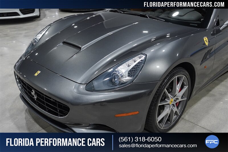 2010 Ferrari California   - Photo 12 - Riviera Beach, FL 33407