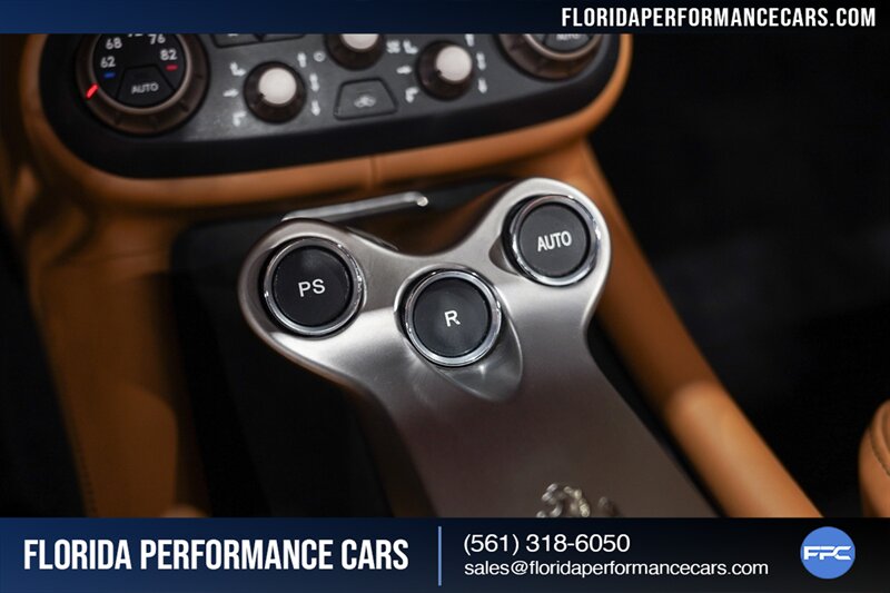 2010 Ferrari California   - Photo 46 - Riviera Beach, FL 33407