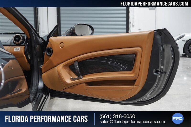 2010 Ferrari California   - Photo 26 - Riviera Beach, FL 33407