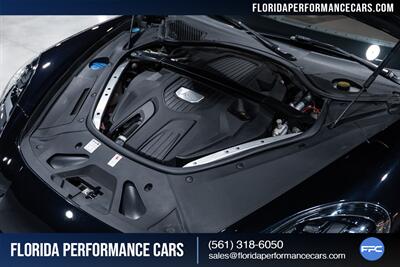 2018 Porsche Panamera   - Photo 46 - Riviera Beach, FL 33407